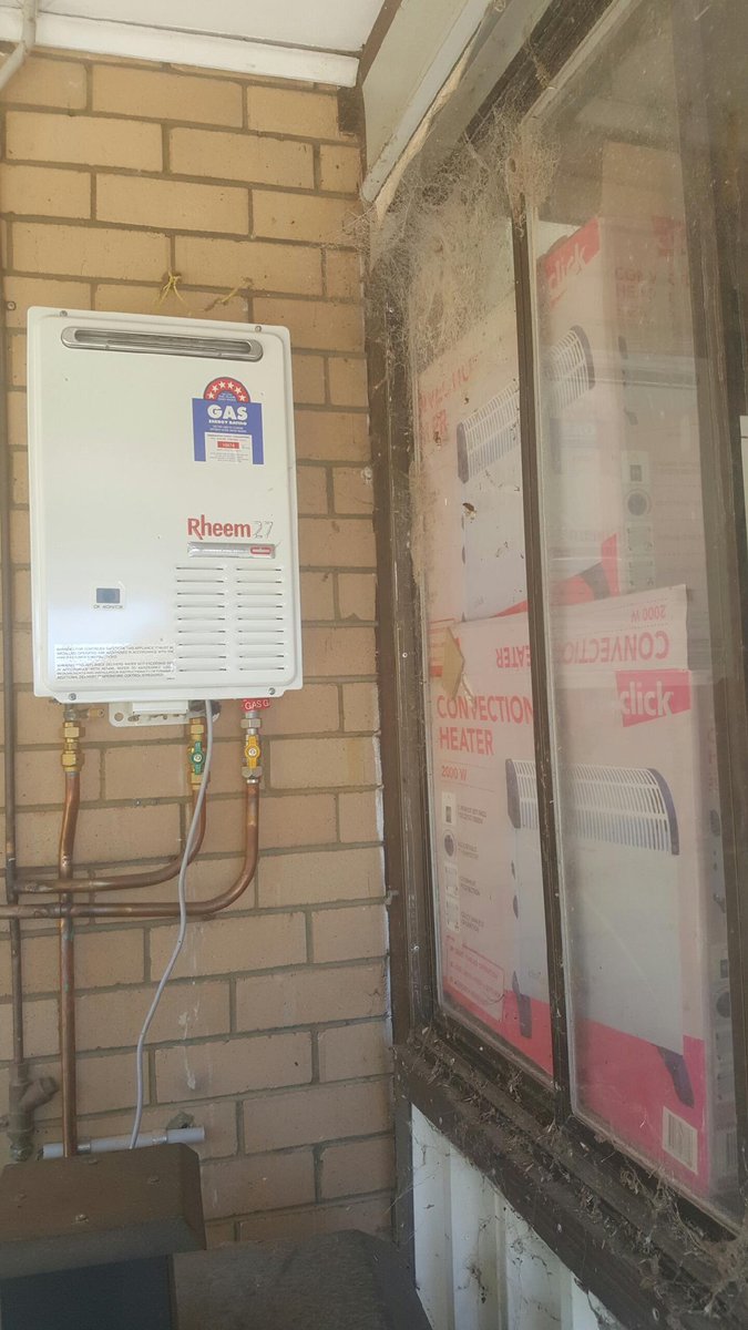 perthplumbers_'s tweet image. same job - she be right lol.
#kernowplumbing #perthplumbers #plumbingperth #atco #gasleak #perth #australia #dodgywork