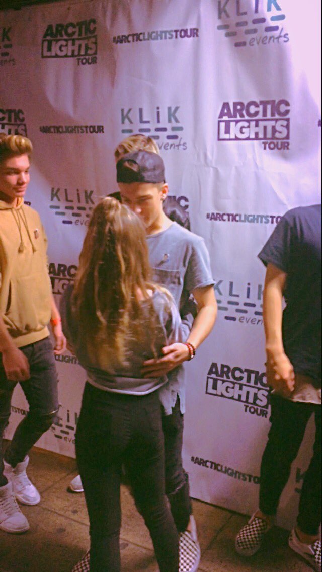 pickles_r_nice's tweet image. i miss this more than i miss Leonardo DiCaprio as a teen💝✨ @SeanCavaliere