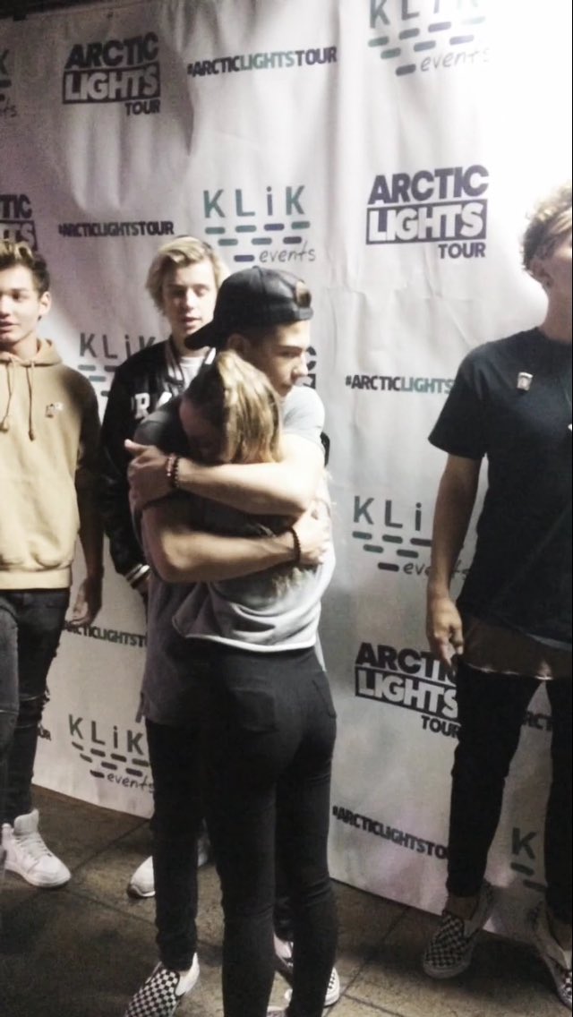 pickles_r_nice's tweet image. i miss this more than i miss Leonardo DiCaprio as a teen💝✨ @SeanCavaliere