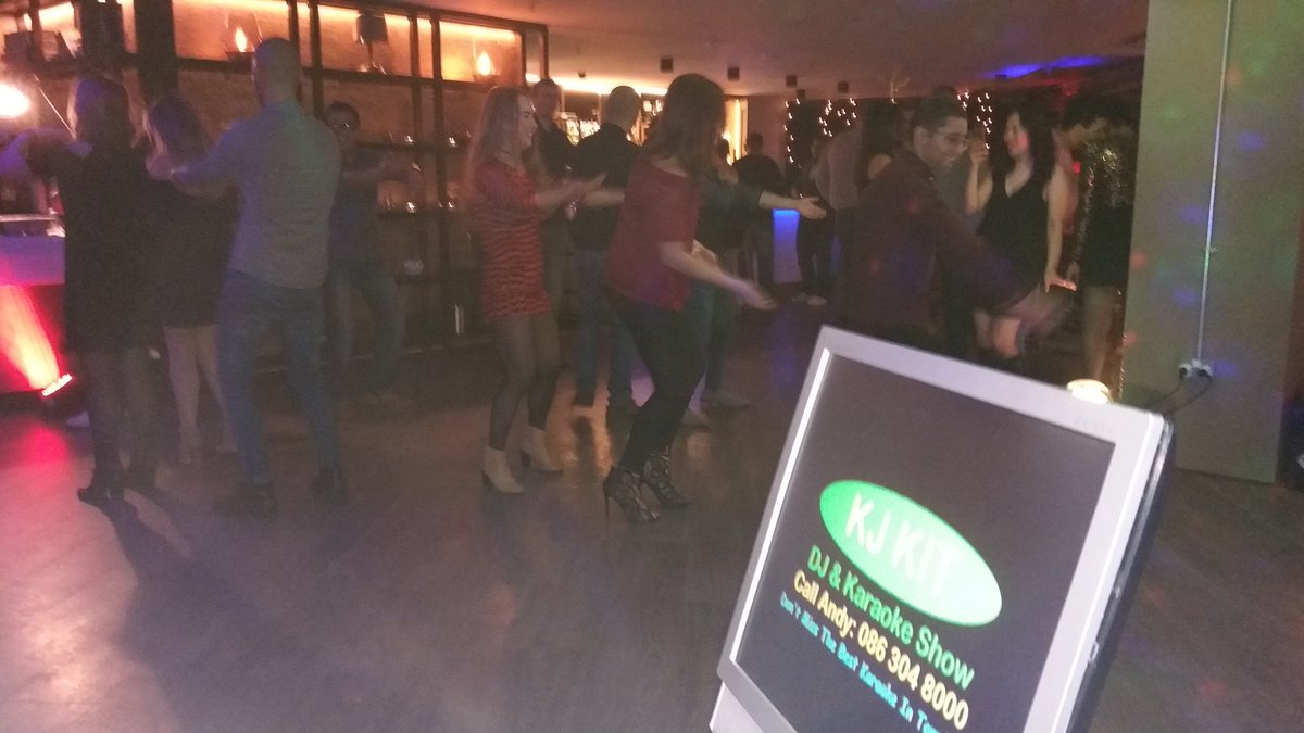 KJKitDJ's tweet photo. #xmas #party in @medleydublin #dublin with me #kjkit Andy!!! @KJKitDJ https://t.co/6LhpTOfh6Y