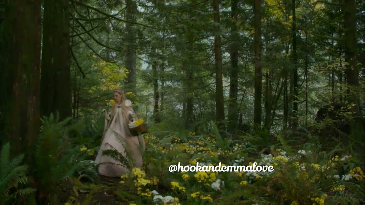 hookandemmalove's tweet photo. EMMA SWAN WAS HUMMING "SOMEDAY MY PRINCE WILL COME" I'M YELLING https://t.co/OYCfD5jaxn