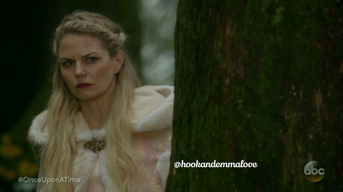 hookandemmalove's tweet photo. EMMA SWAN WAS HUMMING "SOMEDAY MY PRINCE WILL COME" I'M YELLING https://t.co/OYCfD5jaxn