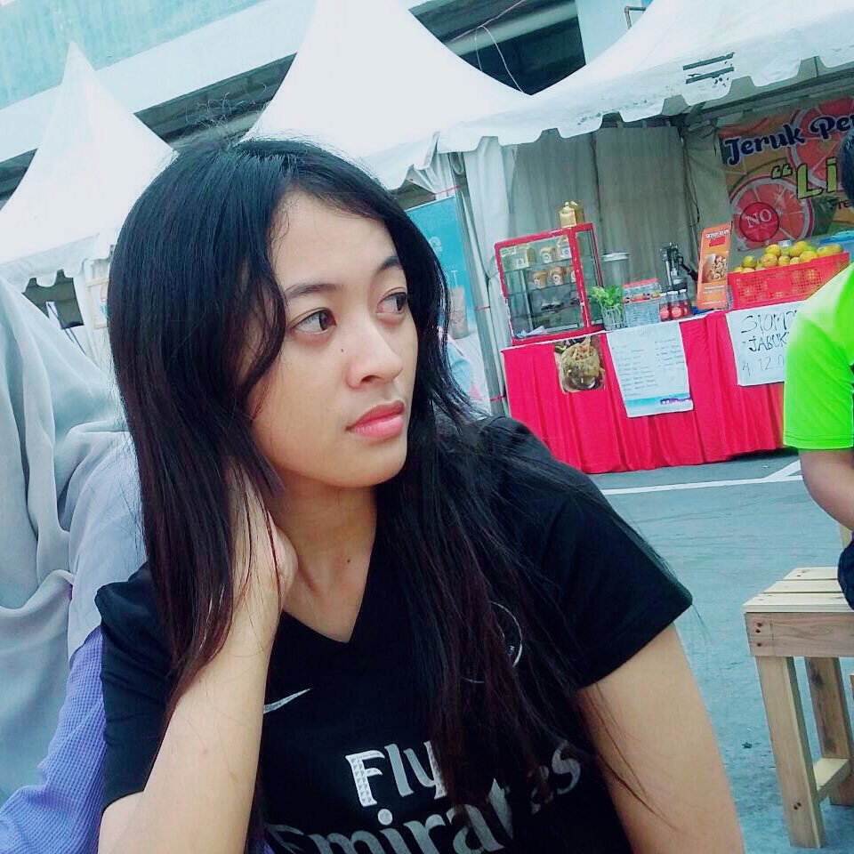 Telah terus melihat wajah sampingmu~ 👈

SelamaDPAgi