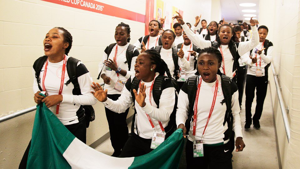 FIFAWWC's tweet image. Review: We look at how Nigeria won a memorable #AWCON2016 highlighted by tight matches and amazing crowds @thenff fifa.to/2gWw7kA