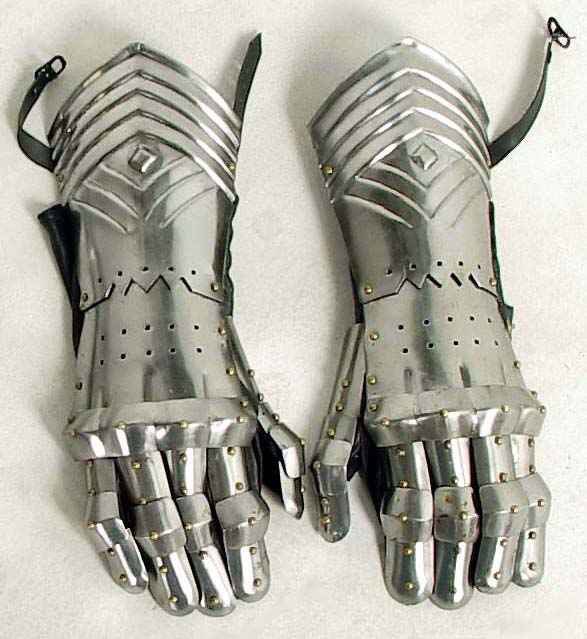 YoJBro's tweet photo. Leaked picture of the gloves Johnny will be wearing tonight #Flames #NHL https://t.co/syfSlGhHTS