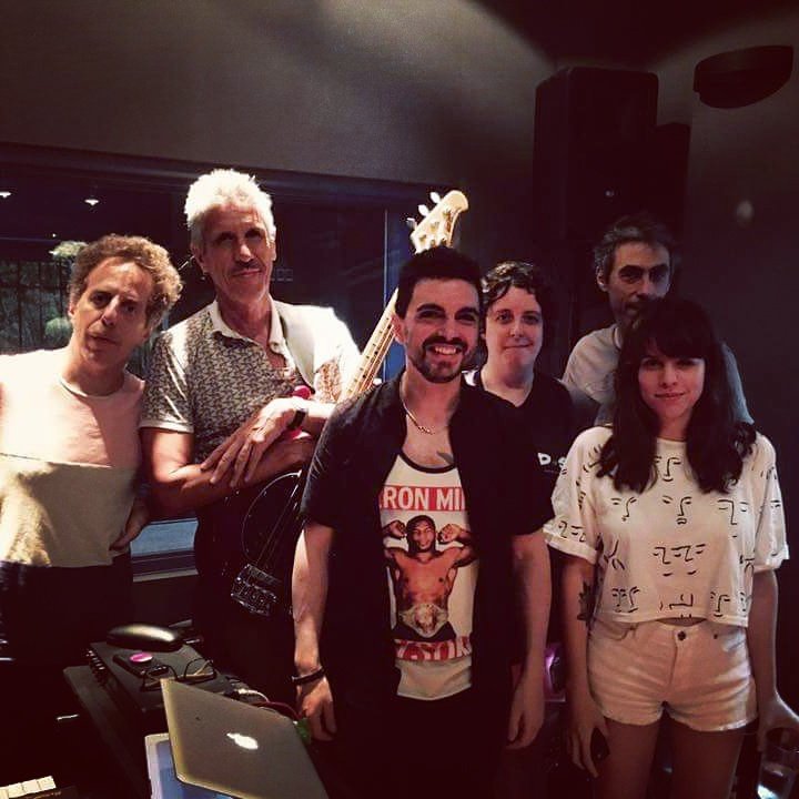 Ultimo ensayo del año, preparandonos para el show de mañana en el teatro Margarita Xirgu. #meteorosbanda