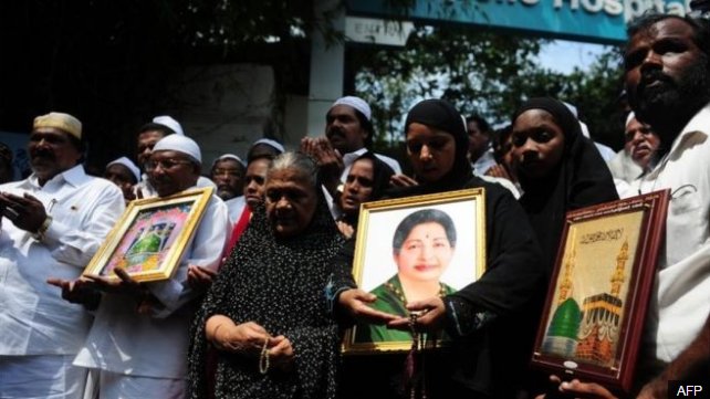 BBCIndia's tweet photo. Jayaram Jayalalitha suffers cardiac arrest, large crowds gather outside Chennai hospital https://t.co/tD5g3jpchW #Jayalalithaa https://t.co/7Apx1r7IOK