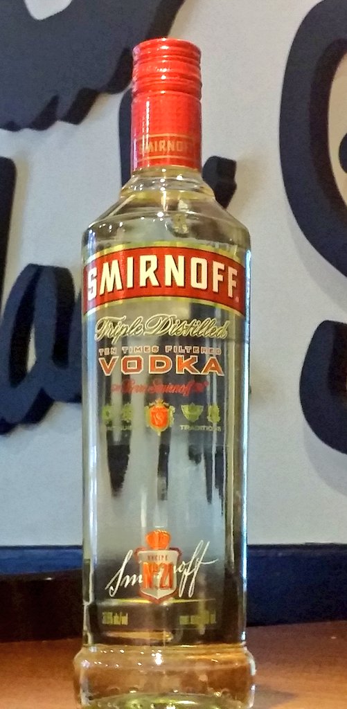 RosarioSorteos's tweet photo. ¡¡SORTEAMOS UNA CAJA DE SMIRNOFF PARA ESTA NAVIDAD!! Este 23/12 se publica el ganador. ¡¡SEGUINOS Y PONE RT!! https://t.co/J2r0k7fw7f