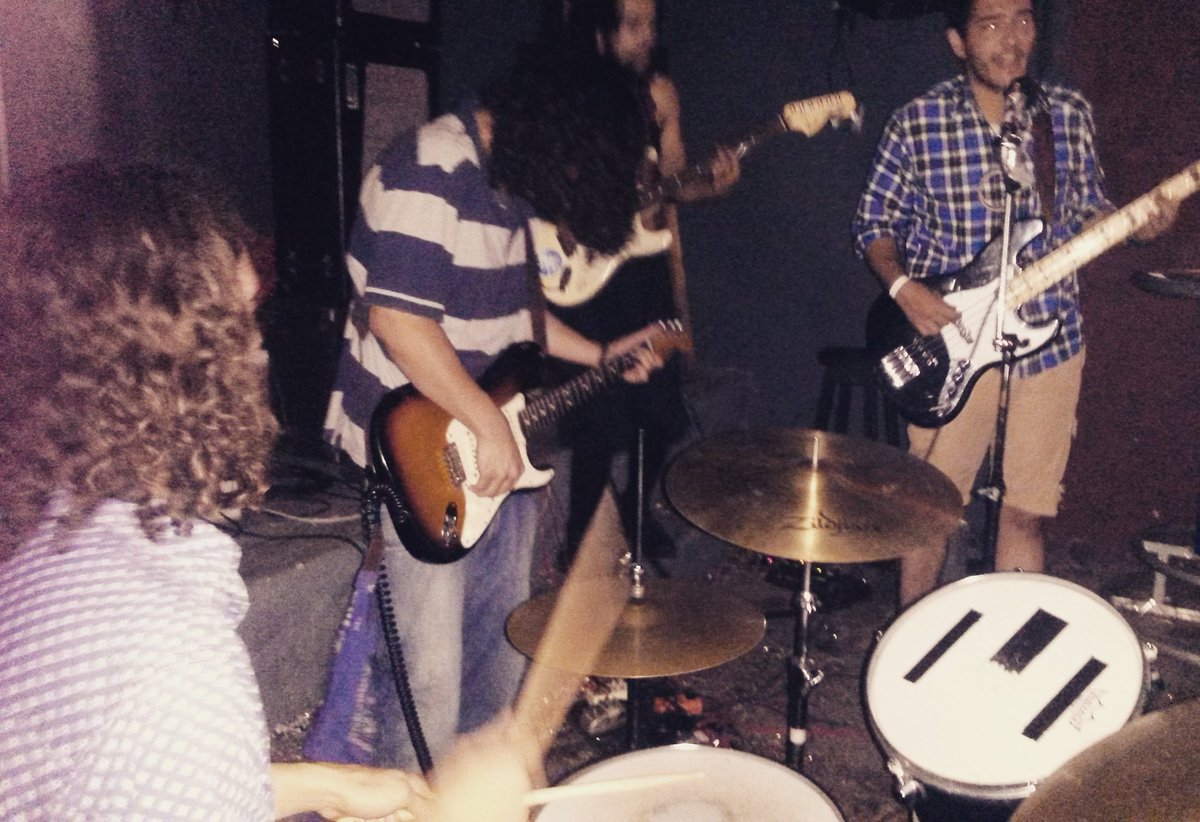 Fuzzkrank dejando la vida como broche de oro de #ElFesti 2016 🔥🔥🔥