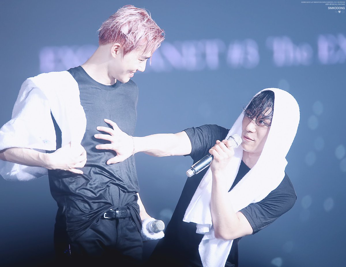 babyz_tigger4B's tweet photo. #hochen พี่เค้าน่าจะชอบมาก เบ่งกล้ามให้น้องแตะเน้นๆ 😂😂😂😂😂 https://t.co/rc9sSOPtOi