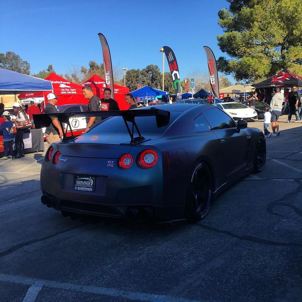historide's tweet photo. Cool wrapped GTR today at @puristgroup #WinterDrive2016 ! More photos on our app. Download… https://t.co/NGiMiANQj8 https://t.co/UNNnPNJXNg