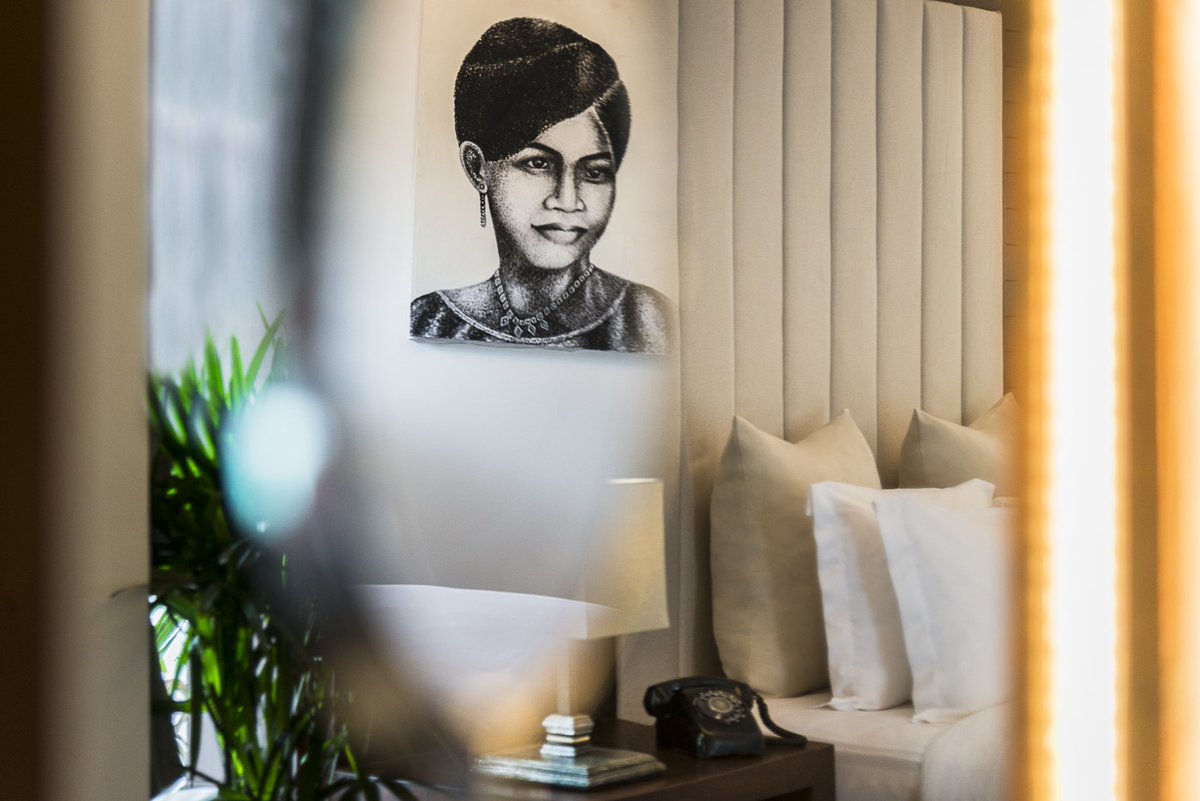 JayaHouseHotels's tweet photo. Khmer created Art in all rooms....
#jayahouse #Cambodia #SiemReap #Asia #travel #smallartschool #letsinspire #saynotoplastic #Luxury https://t.co/mFyMGc5mFV