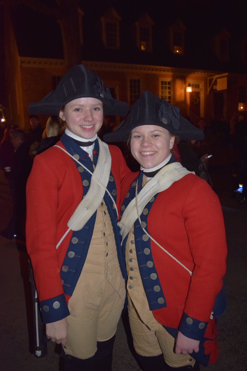 kayleigh_jo857's tweet photo. last grand illumination✨ #imamidget https://t.co/9OeyQ4eSwq
