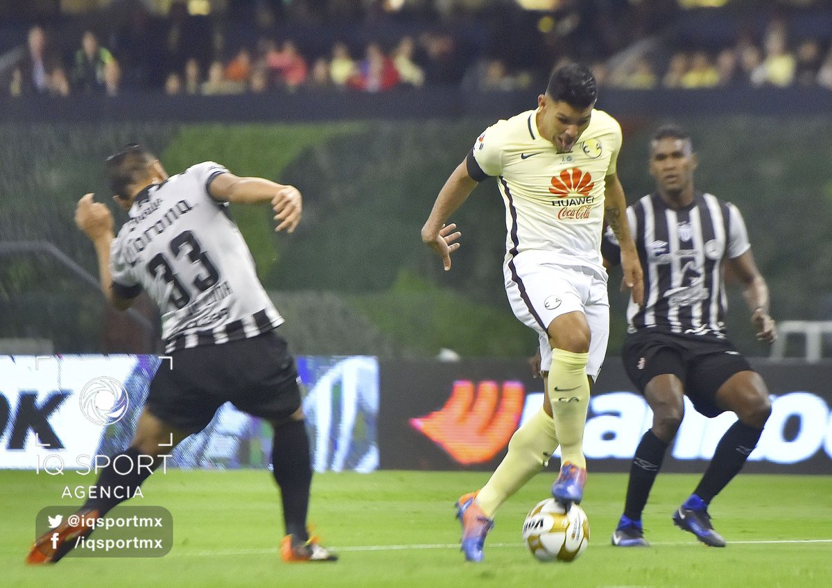 iqsportmx's tweet photo. 67' ¡FUERA EL CHINO!😑
Silvio Romero por Osvaldo Martínez
@ClubAmerica 0 vs @ClubNecaxa 0. https://t.co/PbcZe26avA