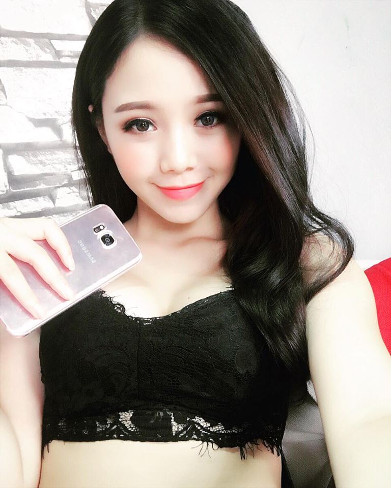 quynhkool95's tweet photo. Đang ngồi tim xem chỗ nào tập gym tốt để đi tập cho Đùi bớt to vs tập cho dáng thon gọn :)))
Lần này quyết tâm phải làm body thật đẹp 😂😂😂😂 https://t.co/V66TSN9I0s