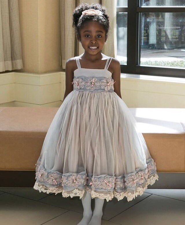 CollectionDalli's tweet image. Only two left in stock of our signature dress! Size 8 and 12. 

facebook.com/commerce/produ…

#kidscouture #specialoccasiondress
#kidsfashion