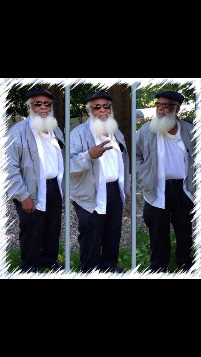 Pissed2theMax's tweet photo. R.I.P Daddy I can't stop crying I can't believe your gone I'd do anything for one last hug or to hear that silly laugh of yours 😢😢😢 https://t.co/9jJGLL4Viy