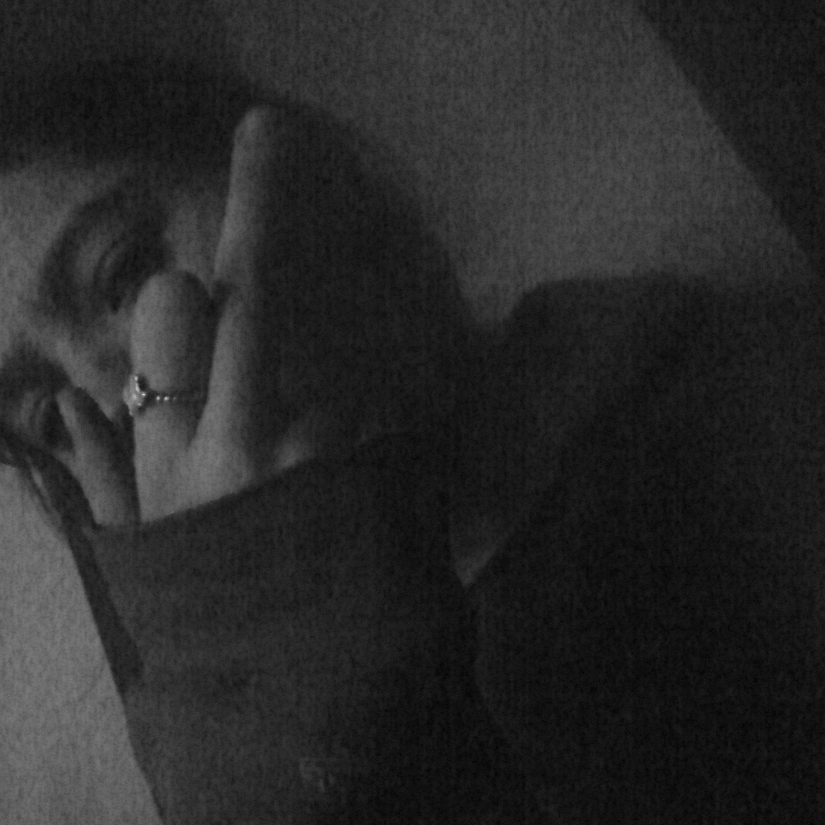 Lfad2598's tweet photo. Someone please get me away from my thoughts before I trap myself inside for good..anyone? Please why does everything crash  at the same time https://t.co/Z4WbaZQEDG