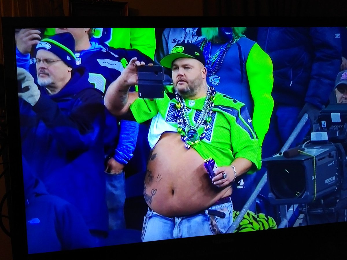 arlasko's tweet photo. @RadGayFeminist Quick, get to the stadium before he's scooped up. #12thBag cc @gigg423 https://t.co/7foxP3izyn