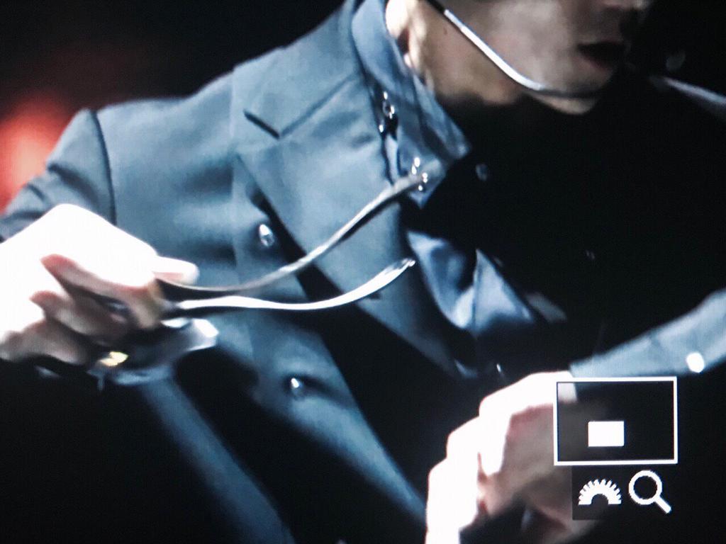 shkh9493's tweet photo. การดึงสร้อยคอออกพี่นัน มันเกี้ยวกร้าดยิ่งนัก 5555💕❤
#SEHUN https://t.co/ECnL0FESzg