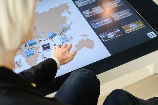 Humelab_tables's tweet photo. RECEPTION3.0
HUMElab touch table solution dedicated to your lobbies
Turn-key solution to promote products while your customers are waiting. https://t.co/kYPAdLdzJo