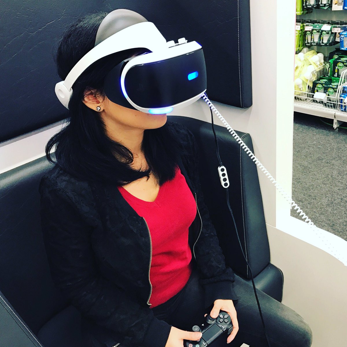 CorinneMantineo's tweet photo. Adoro😍 #PlayStationExperience #Playstation #vr #PlayStationVR @PlayStationIT https://t.co/6pkFANJiWj