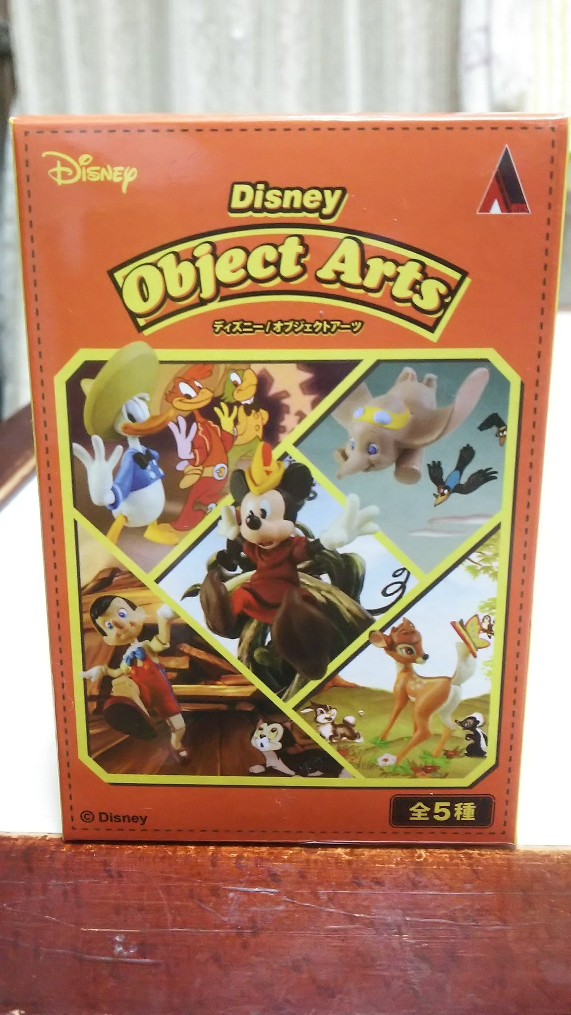 タコクラゲひろちょい隊長 いつの間に出てたんだ スクエアエニックスから出てるフィギュア オブジェクトアーツが素敵だったので全種揃えた 今回はピノキオとフィガロ ダンボとジャンボ 鼻のみ とカラス達 バンビととんすけとフラワー ミッキーと巨人