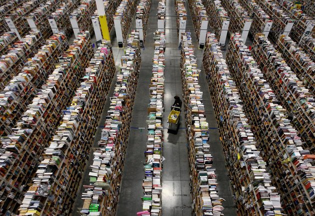 team_amazon's tweet photo. Amazon’s takeover of the #economy is the real threat to #American #jobs via @HuffPostPol  https://t.co/TwhgyiCisa https://t.co/JzHAd06D1C