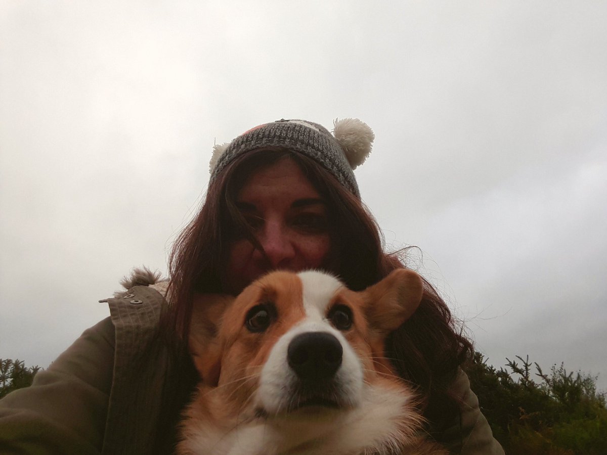 HawsWateringCan's tweet photo. Secret admirer Woofles the Corgi, on his 6th Haws Watering Can.
Thanks Sonia for a great start to the week. Share your watering can stories! https://t.co/MXVa9djeqv