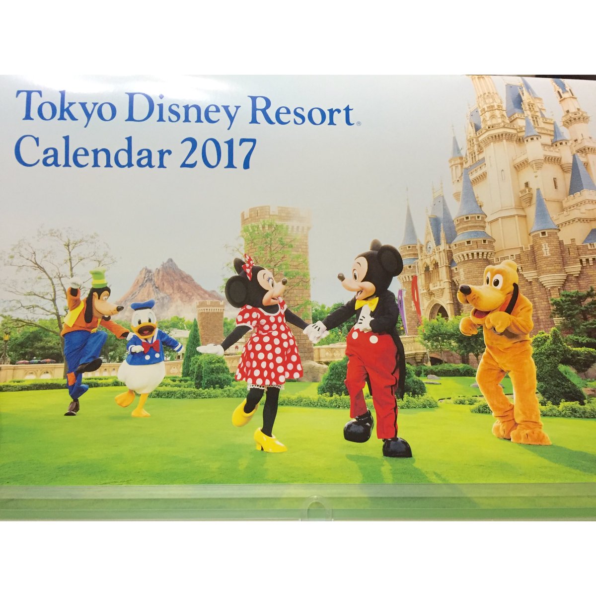 Disney_dafumei's tweet photo. 今年も有り難いことにカレンダー頂きました(；_；)💕🙏💭

中身もめちゃくちゃ可愛くて来年から飾るのが楽しみ🙈 https://t.co/rSwmlyuyIU