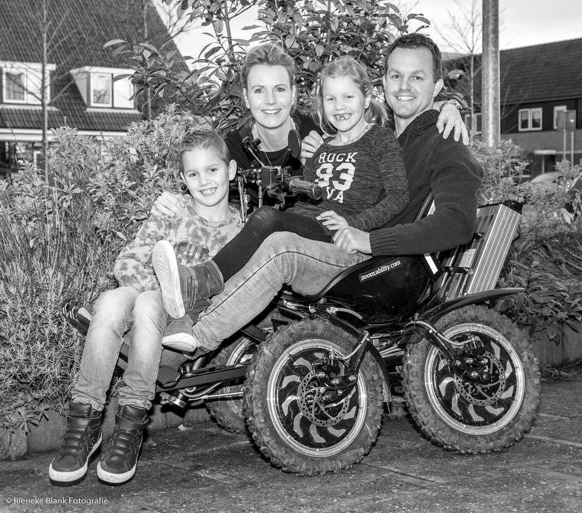 Help de vader van dit #gezin zijn #ms #MultipleSclerosis stoppen, maak #behandeling in het buitenland mogelijk helpremko.nl