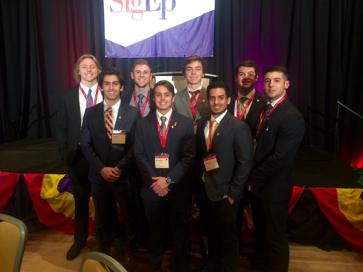 NeilsonDives's tweet photo. What a year it has been, damn good to be a SigEp ☠️ #FlXi #execboard https://t.co/nlap9ejyBG