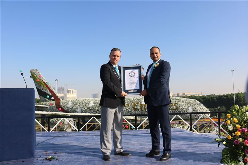 Emirates247's tweet photo. Dubai Miracle Garden creates world record for largest floral installation https://t.co/4TwDIORlaE https://t.co/dkgRksCHU9