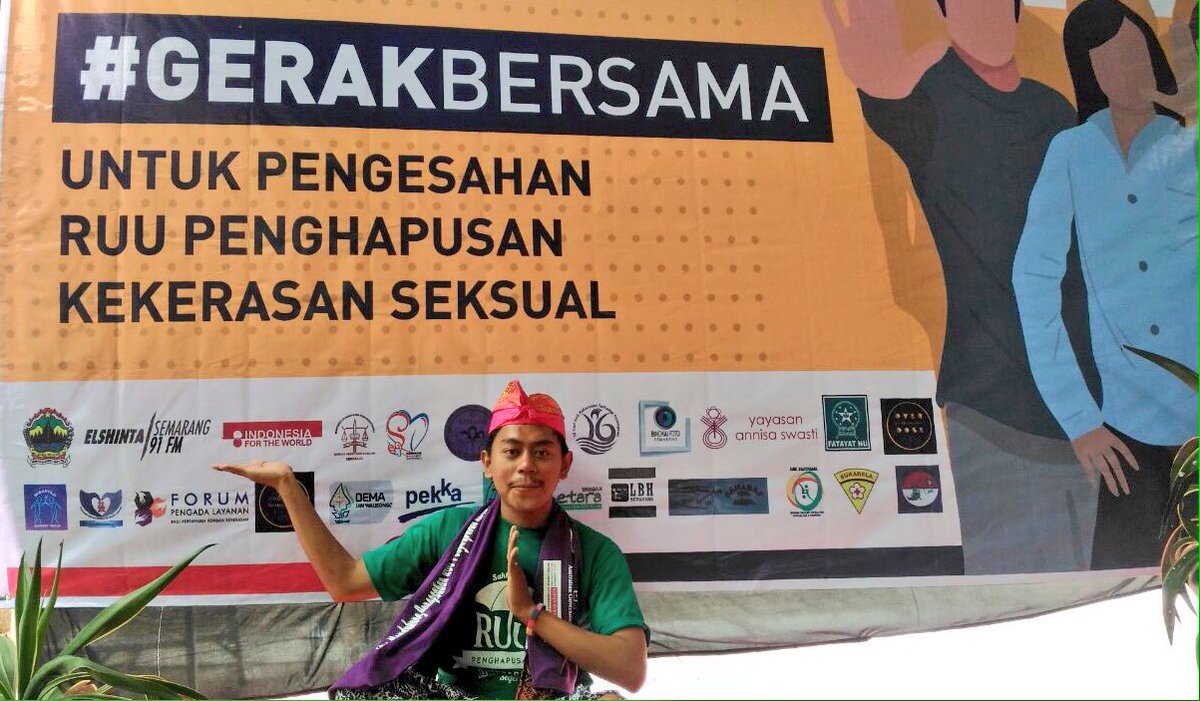 StevanyIFW's tweet photo. Live report by #CokrodaBagus #gerakbersama #semarang family #IFW® #centerjava #indonesiafortheworld ♡ ƪ ( ◠ ε ◠ ) ʃ https://t.co/aOeq47cKnV