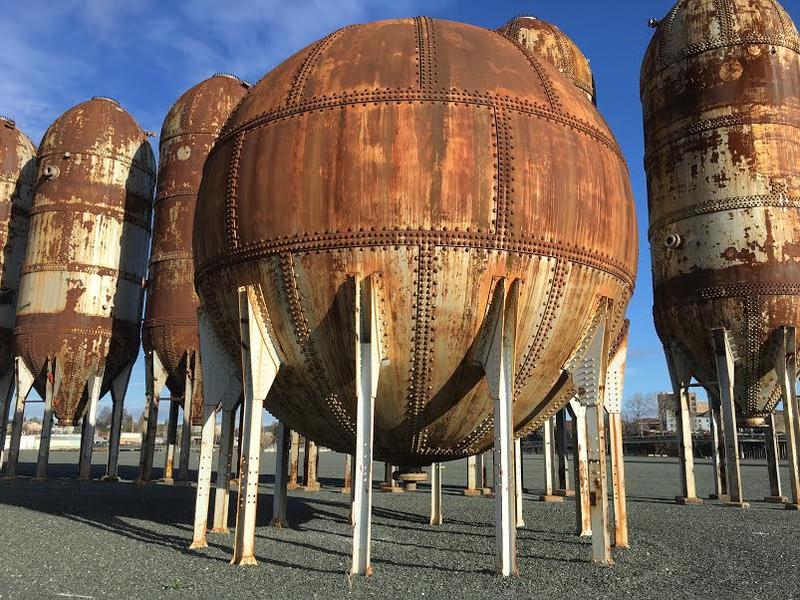 knkxfm's tweet photo. Bellingham Turning Steel Remnant Of Pulp Mill Into Art On Waterfront     #Bellingham #AcidBall https://t.co/AnVyHqVEY1 https://t.co/t4EMioEJow
