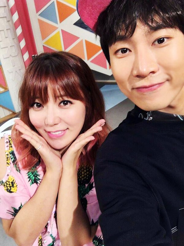 enterk_ytn's tweet photo. 마지막 방송은 나갔지만 #엔터K 가 그리운 월요일 https://t.co/r7pM0jkzws