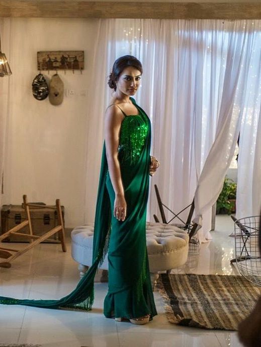 surbhi jyoti share photos in western dress her killer look viral on social  media | Surbhi Jyoti Photos: नीलपरी बनकर सोशल मीडिया पर छाईं सुरभि ज्योति;  देखें Pics | Hindi News,