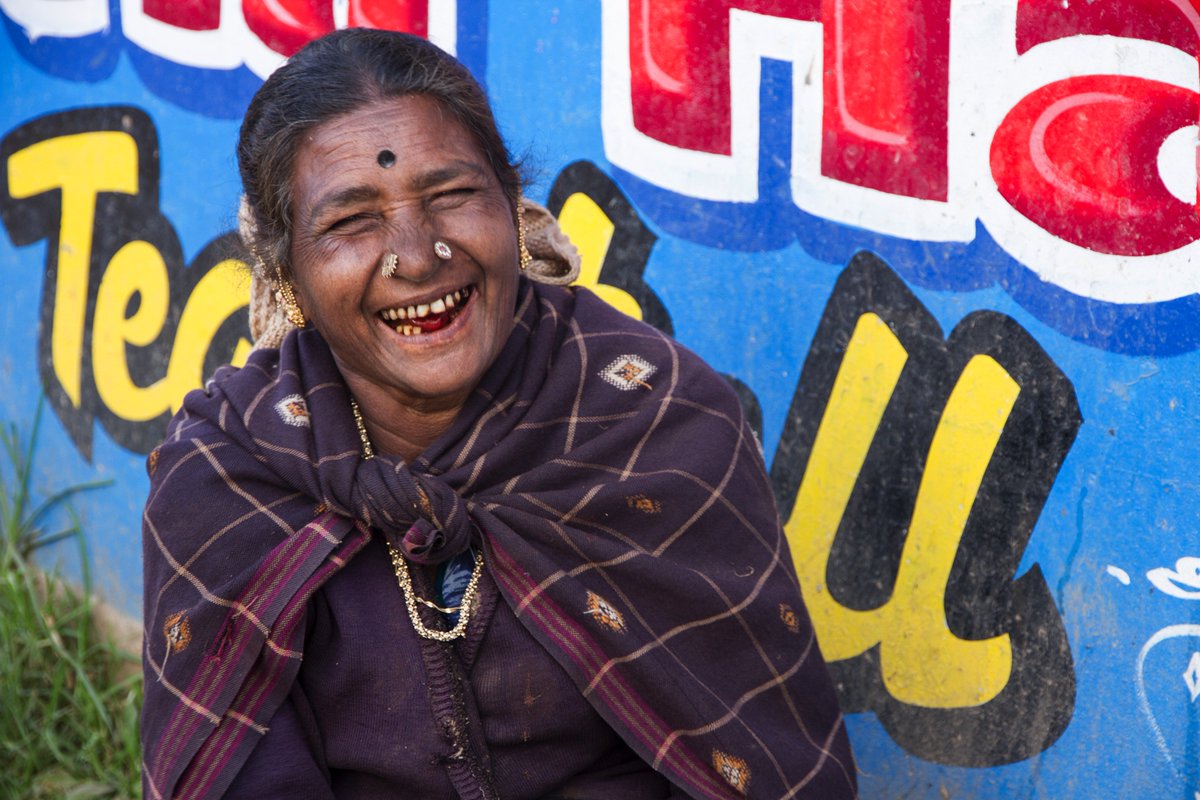 monikaadlakha's tweet photo. She's all smiles...& so #addictive
#streetphotography #portraits #traveldiaries #monkwithacamera #ooty #tamilnadu #SmileMore #ArtistStories https://t.co/n7JAUkW353