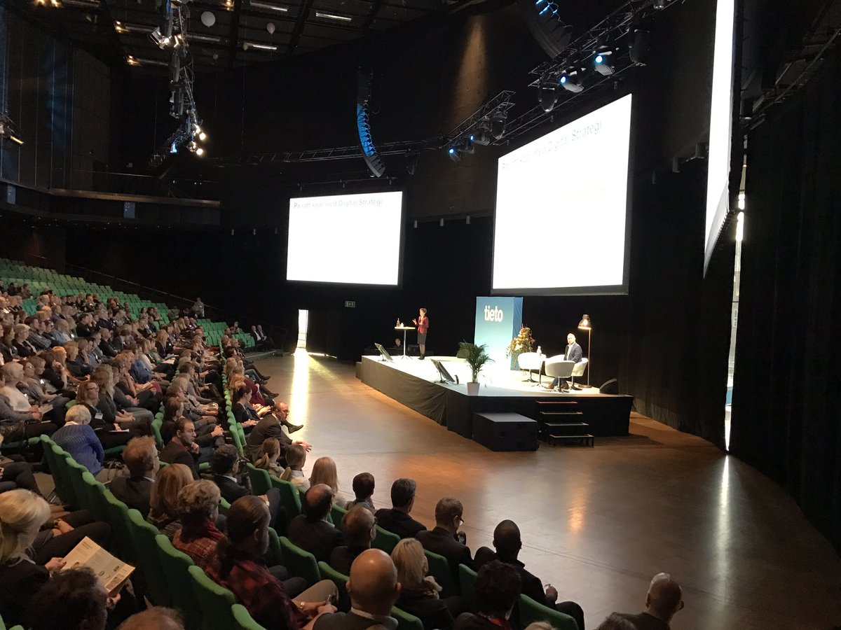 migzapper's tweet image. cristina petrescu is kicking of Tieto Forum talking about digitalization #tietoforum #tietolab