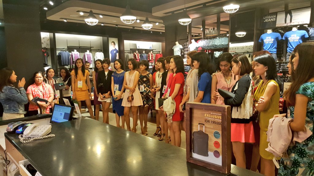 RT <a href="/kotakasablanka/">Kota Kasablanka</a>: Finalis Wajah Femina 2016 #WF2016 is here visiting <a href="/GiordanoID/">Giordano Indonesia</a> at UG, #KotaKasablanka