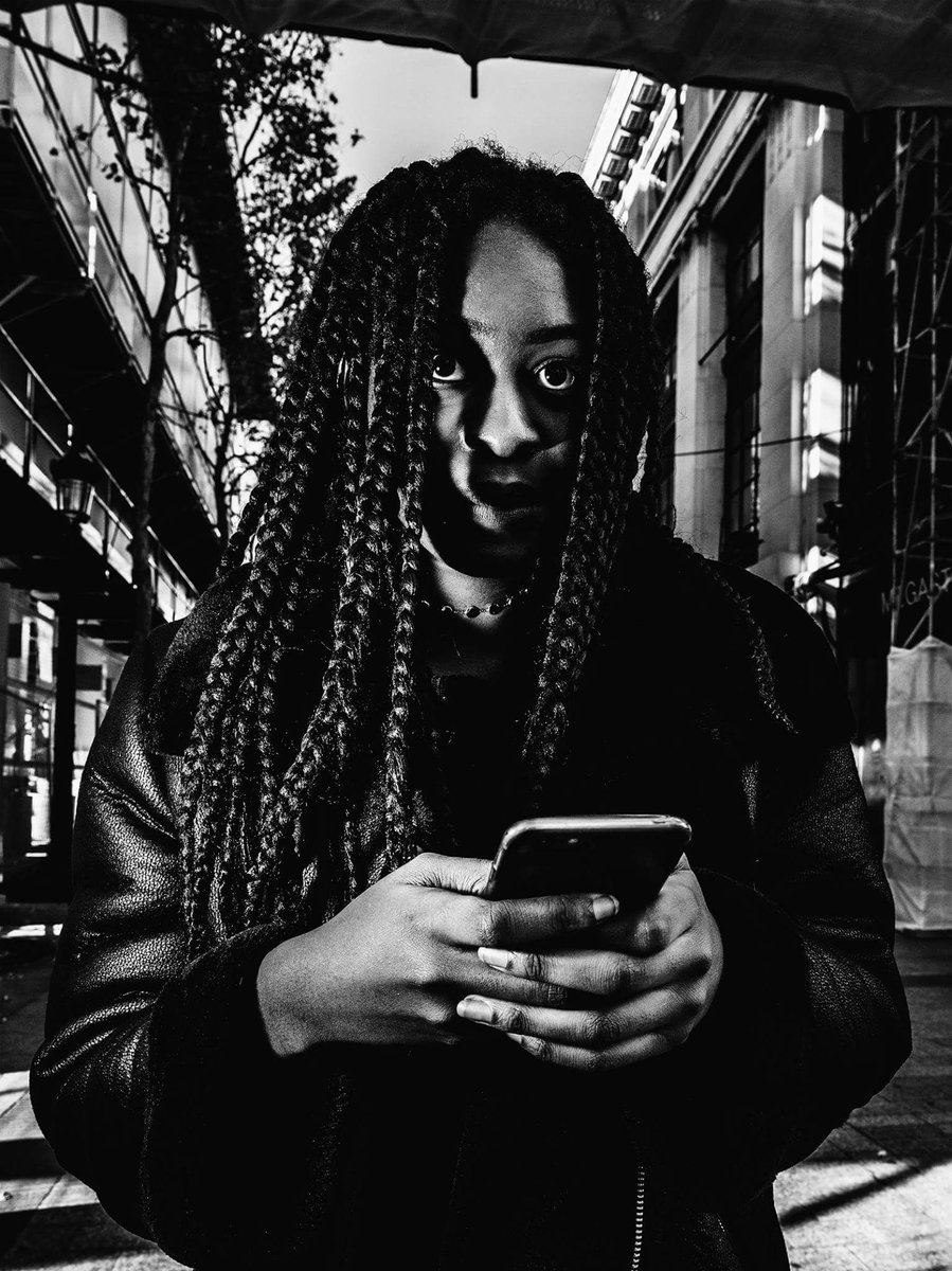 sergebouvet's tweet photo. https://t.co/xF1XOiQpHu
#topmega5 #tmnmag #streetportraits #streetphotography #France #paris #portraits #afro #canon #monochrome #bw_lover https://t.co/XwZ4vRvyNO