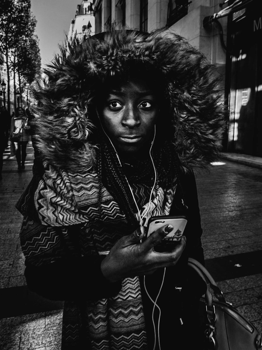 sergebouvet's tweet photo. https://t.co/xF1XOiQpHu
#topmega5 #tmnmag #streetportraits #streetphotography #France #paris #portraits #afro #canon #monochrome #bw_lover https://t.co/XwZ4vRvyNO