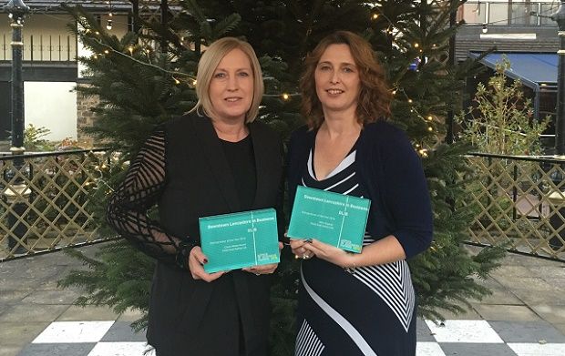tweet_moose's tweet photo. RTcarseatladies: It's us! #WIBA16 Child seat experts recognised for casualty reduction efforts … https://t.co/Zph7WK2Fkw