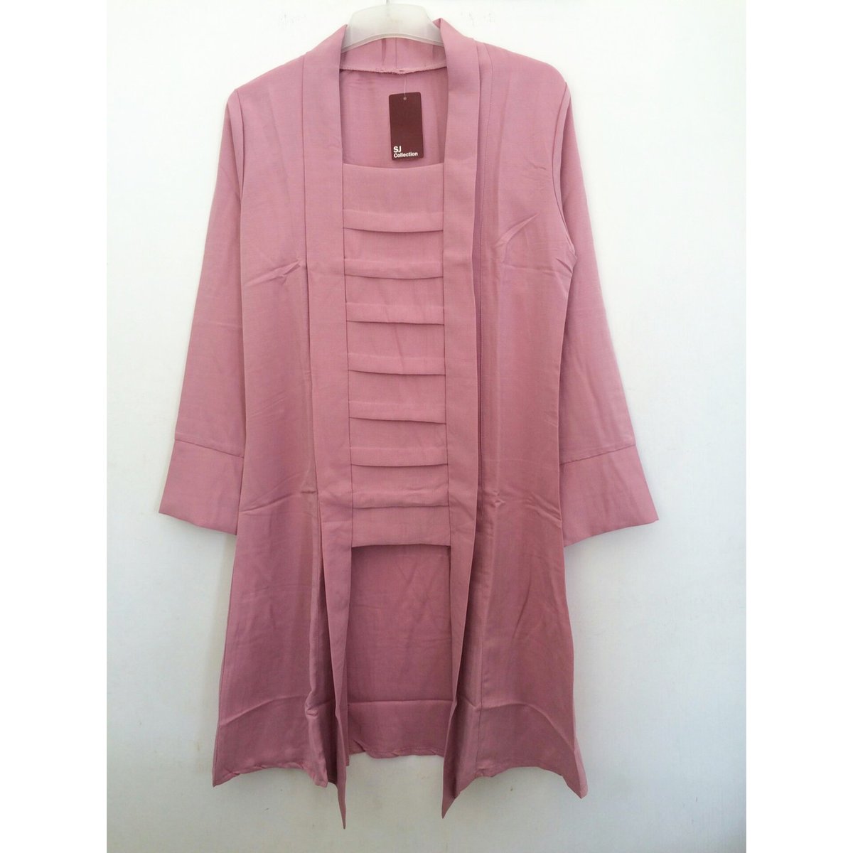 ShopLampung's tweet photo. Nama barang: long kutubaru
Harga: 90rb
Material: bahan katun balotelli
Size: fit to L https://t.co/fZlsKzSdZr