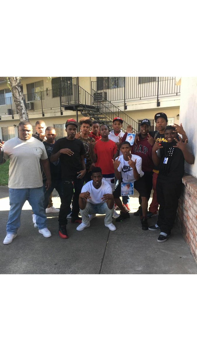MoneymanLilDg's tweet photo. #MoneyManMovement💰 Hottest Young Niggaz👿 Out W/ The RapShit🔊💯 https://t.co/gy8ADzmwvO