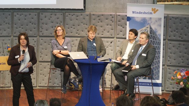 IngridCobben's tweet photo. Takeaways from world’s first #constructivejournalism conference https://t.co/Jsz7FBEd3d #CJC16 #cojo #sojo #solutionsjournalism https://t.co/mgDwGlks2y