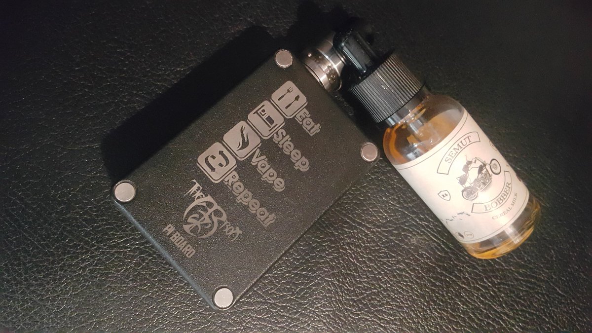 torrymonata's tweet photo. Small boxmod 😍
#vapeporn #VapeFam #vape4lyfe #vapeindonesia https://t.co/jvDY3gT3Zh