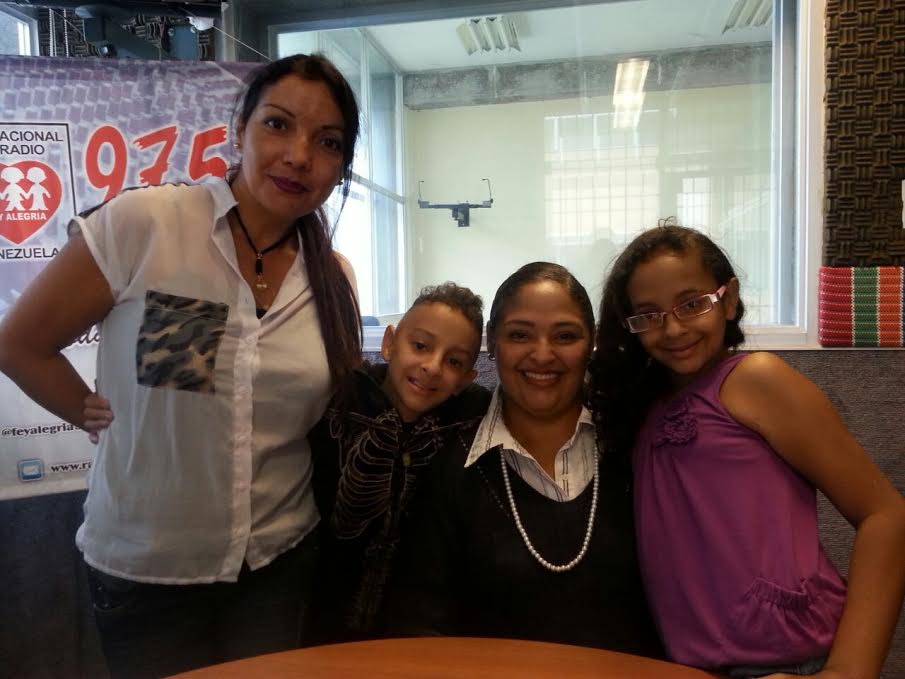 Wilnelli's tweet photo. #ExcelenteEntrevista #GraciasIpstaucla @IpstauclaFm @CorazonesFQLara @jucasato78 @feyalegria975fm https://t.co/heHx8NoUZQ