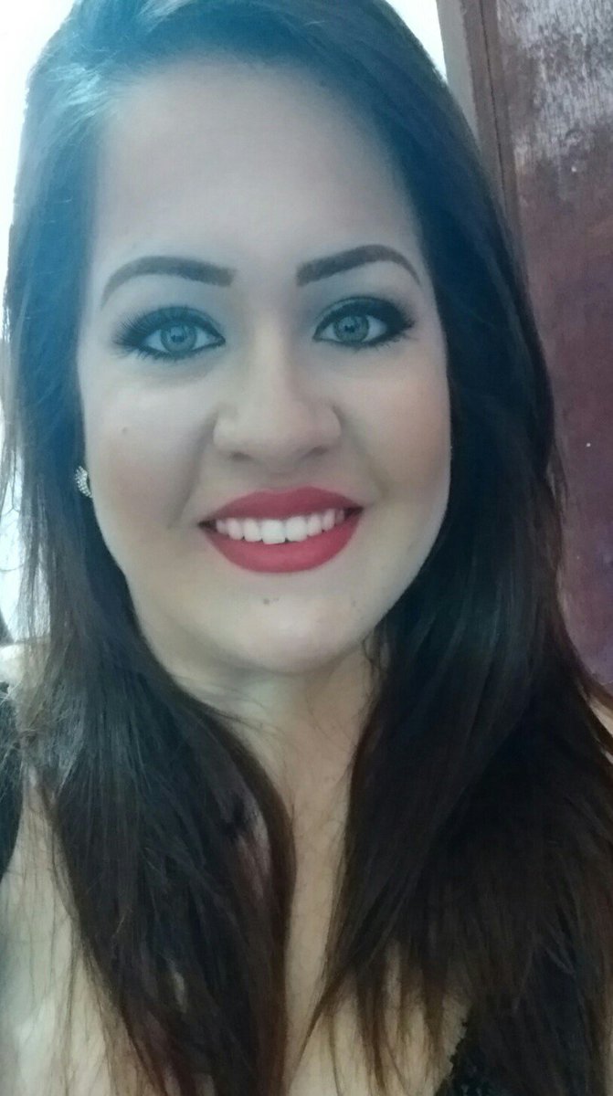 igodoycan's tweet photo. #makeup #beautiful #prettygirl #lipsred https://t.co/KsknNTZyNd