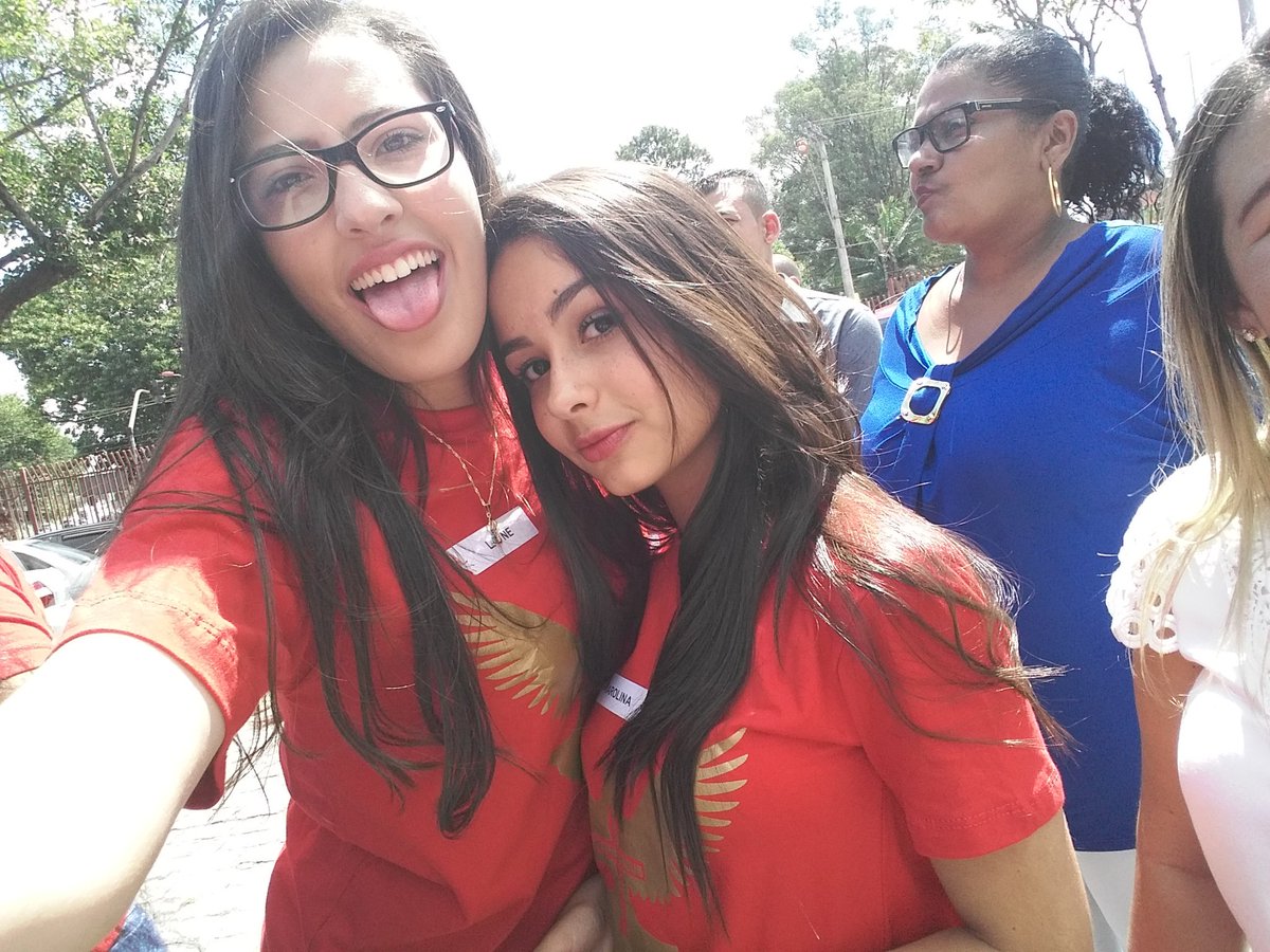 Laynedamata's tweet photo. Um novo ciclo da vida realizado! Amei muitoo ❤, valeu a pena!! 😍❤💕💖
#ObrigadaDeus
#Crisma2016
#ParoquiaMeninoJesus https://t.co/K0zwZoYf1q